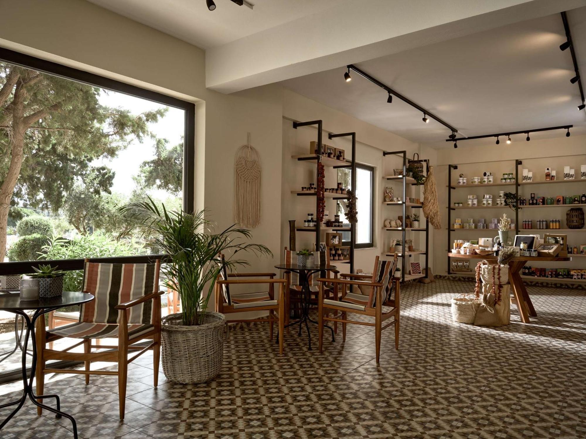 Numo Ierapetra Beach Resort Crete, Adults Only, Curio Collection Hilton Екстериор снимка